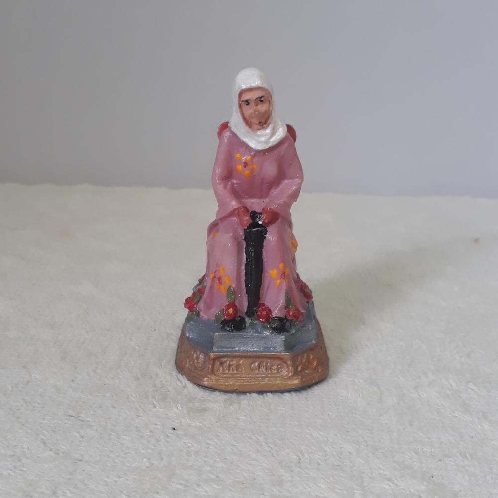 Imagem de Beata Nhá Chica em Resina