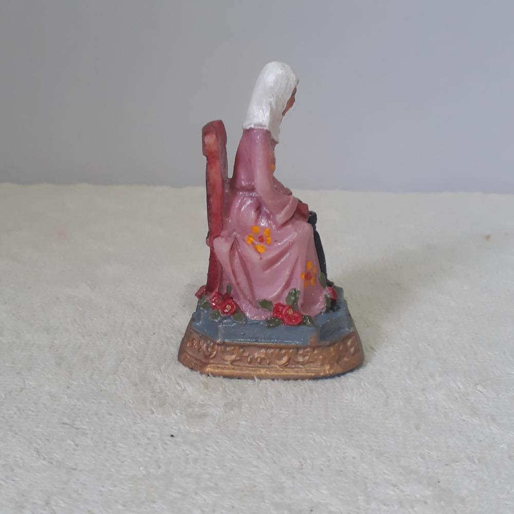 Imagem de Beata Nhá Chica em Resina