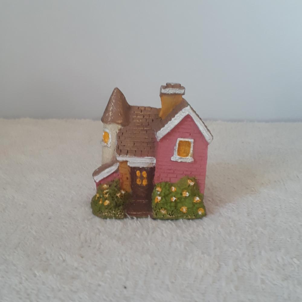 Casa Alemã Miniatura de Resina