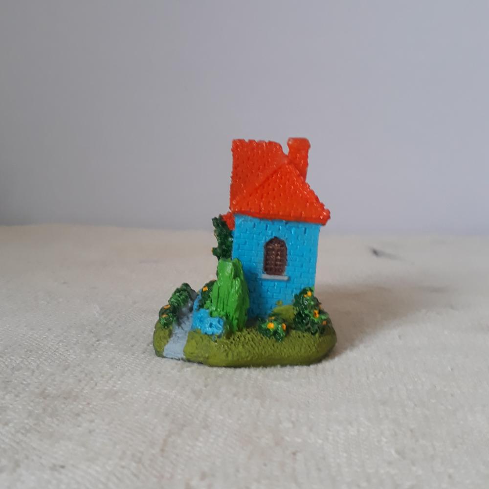 Casa Miniatura de Resina