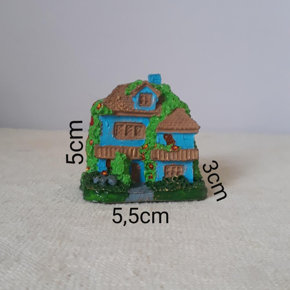 Casa Miniatura de Resina azul pintada