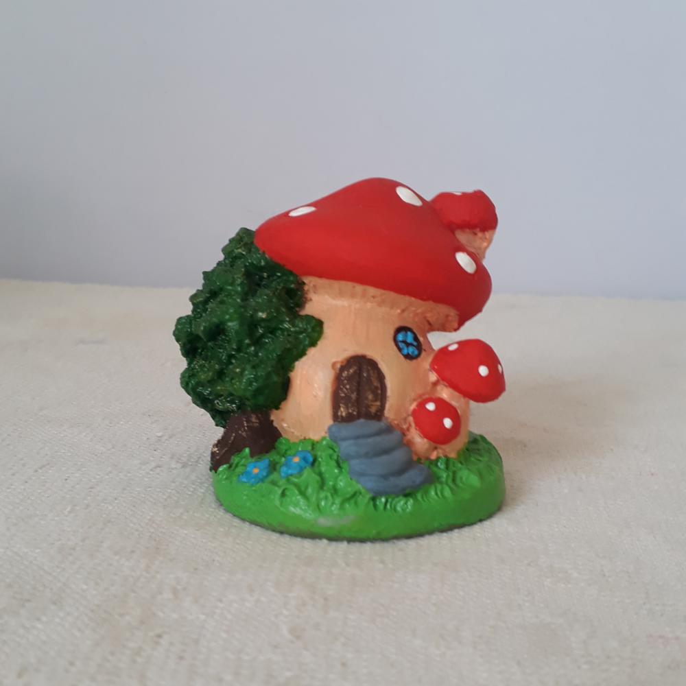 Casa cogumelo de resina