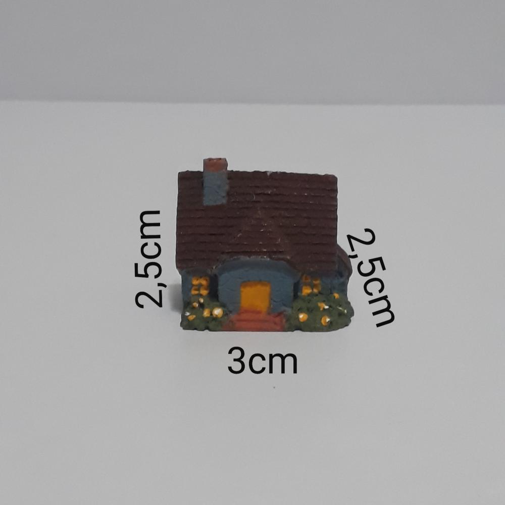 Casa Miniatura de Resina cinza escuro