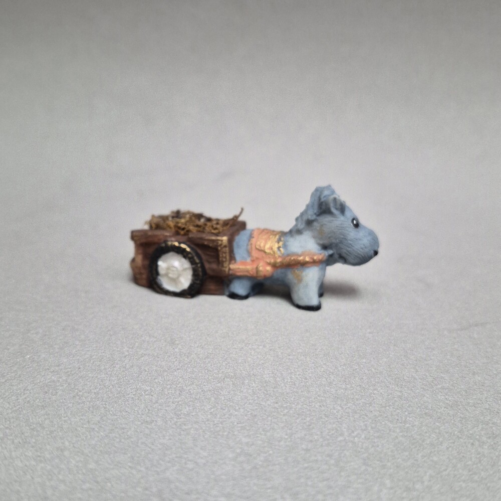 Burro de resina com carroça