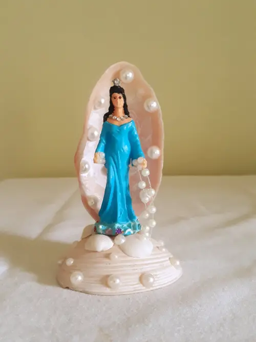 Imagem Iemanjá Rainha do Mar em Resina, Pintura Manual e Conchas