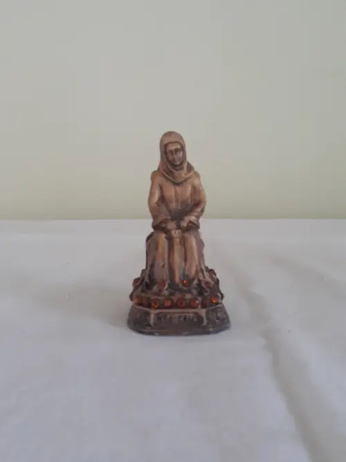 Imagem de Nhá Chica em Resina