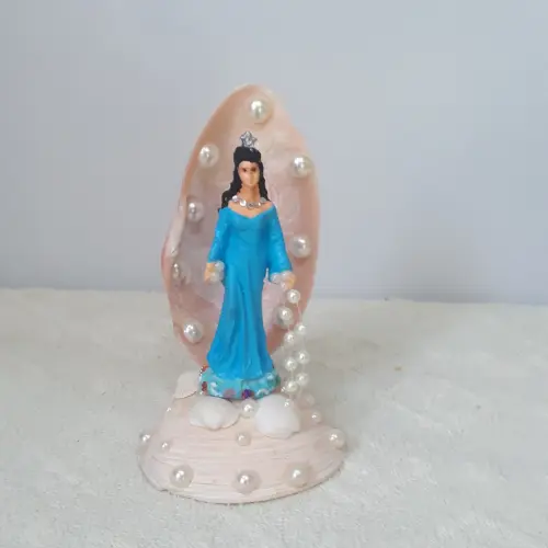 Imagem Iemanjá Rainha do Mar em Resina, Pintura Manual e Conchas Naturais