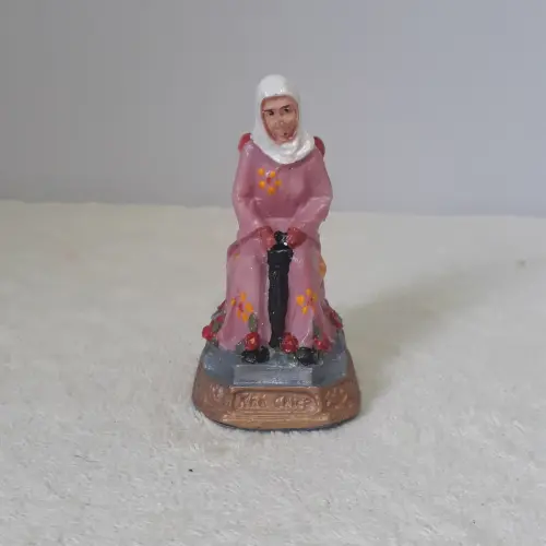 Imagem de Beata Nhá Chica em Resina