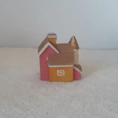 Casa Alemã Miniatura de Resina