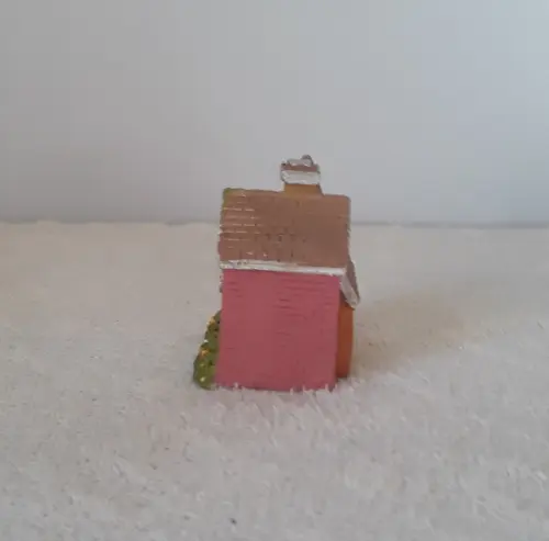 Casa Alemã Miniatura de Resina