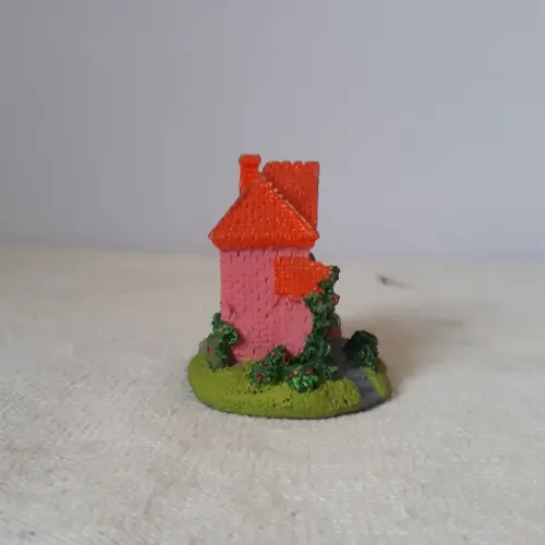 Casa Miniatura de Resina
