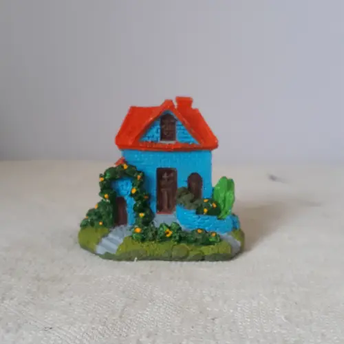 Casa Miniatura de Resina