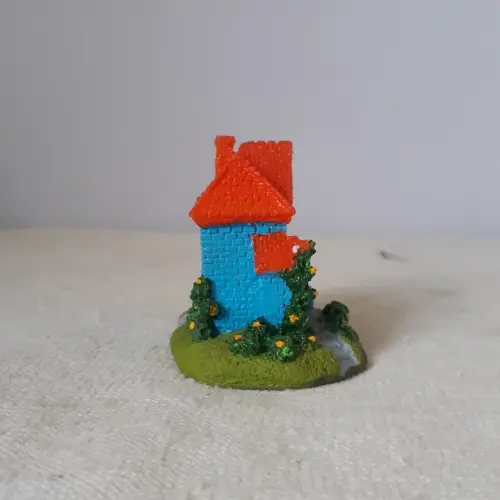 Casa Miniatura de Resina