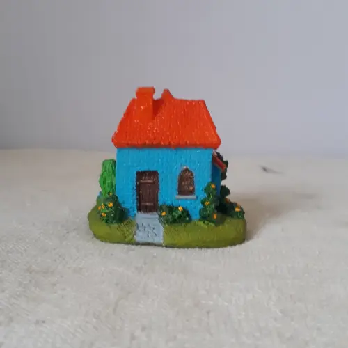 Casa Miniatura de Resina
