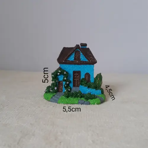 Casa Miniatura de Resina azul com telhado marron pintada á mão