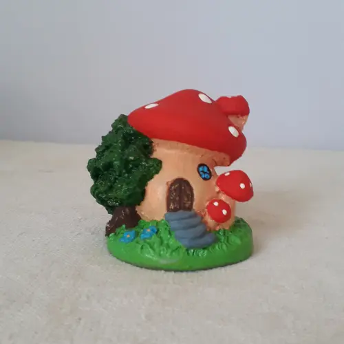 Casa cogumelo de resina