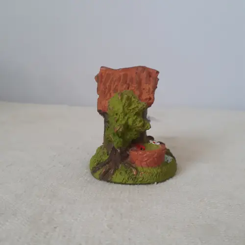 Casa de campo miniatura de resina