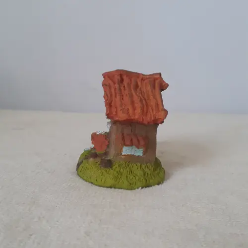 Casa de campo miniatura de resina