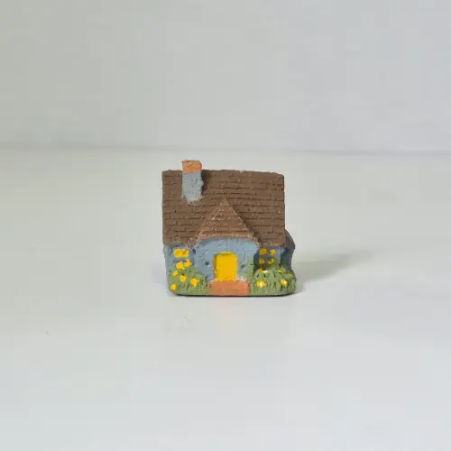 Casa Miniatura de Resina cinza escuro