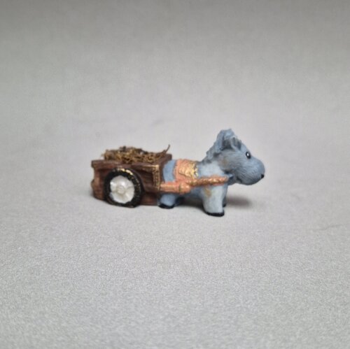 Burro de resina com carroça
