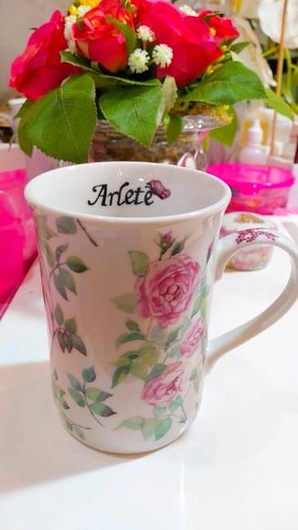 Caneca Florida Personalizada com Nome na Parte Interna