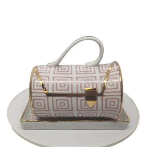Caneca Bolsa com Bandeja e com Detalhes em Ouro