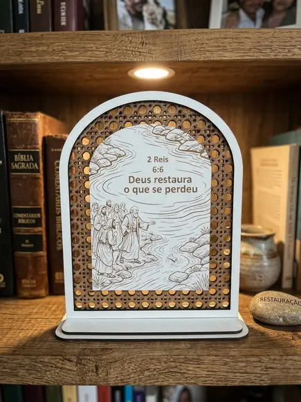 Placa mdf Machado Flutuante - Deus Restaura - 2 Reis 6:6