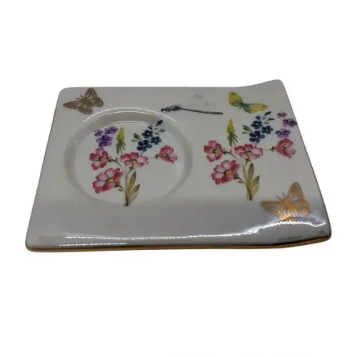 Xícara de Porcelana com Pires - Tema Borboleta / com Ouro