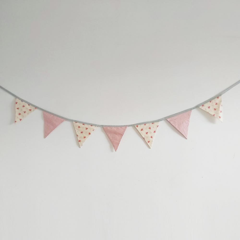 Bandeirinhas Em Tecido Decoração Mia