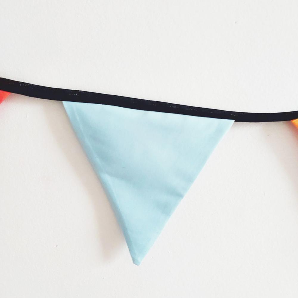 Bandeirinhas em Tecido Mix Microfibra Cores