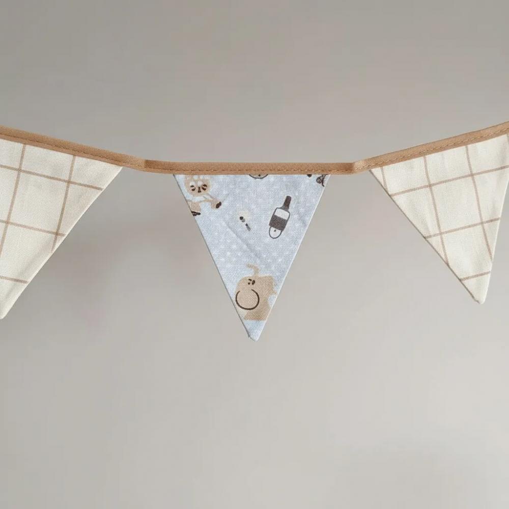 Bandeirinhas em Tecido Lila