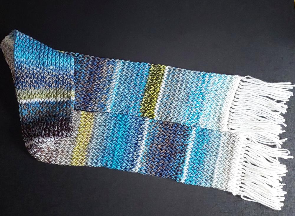 Cachecol bege e mesclado