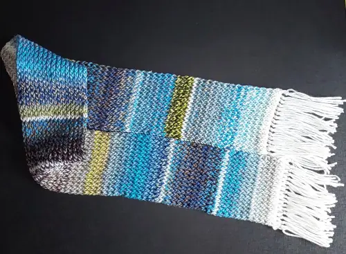 Cachecol bege e mesclado