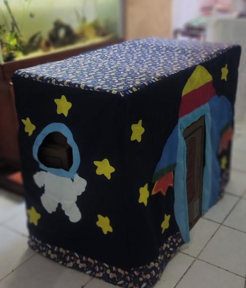 Toalha de Mesa Vira Casinha Foguete Espacial