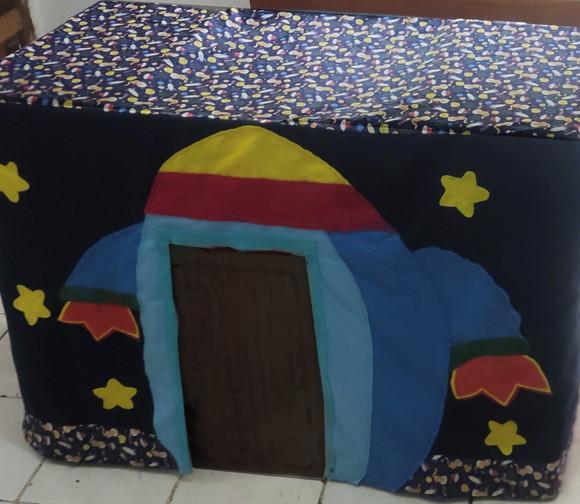 Toalha de Mesa Vira Casinha Foguete Espacial