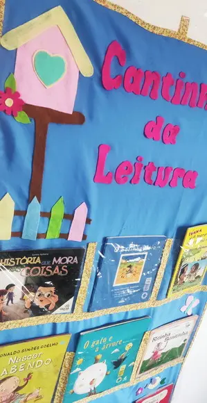 Porta Livros Casinha de Passarinho