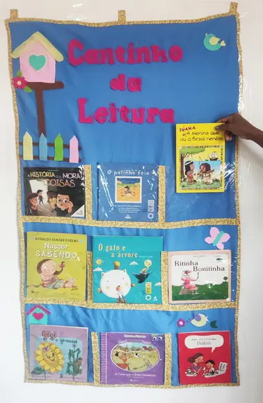 Porta Livros Casinha de Passarinho