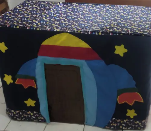 Toalha de Mesa Vira Casinha Foguete Espacial