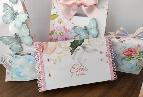 Caixa Kit Kat Jardim