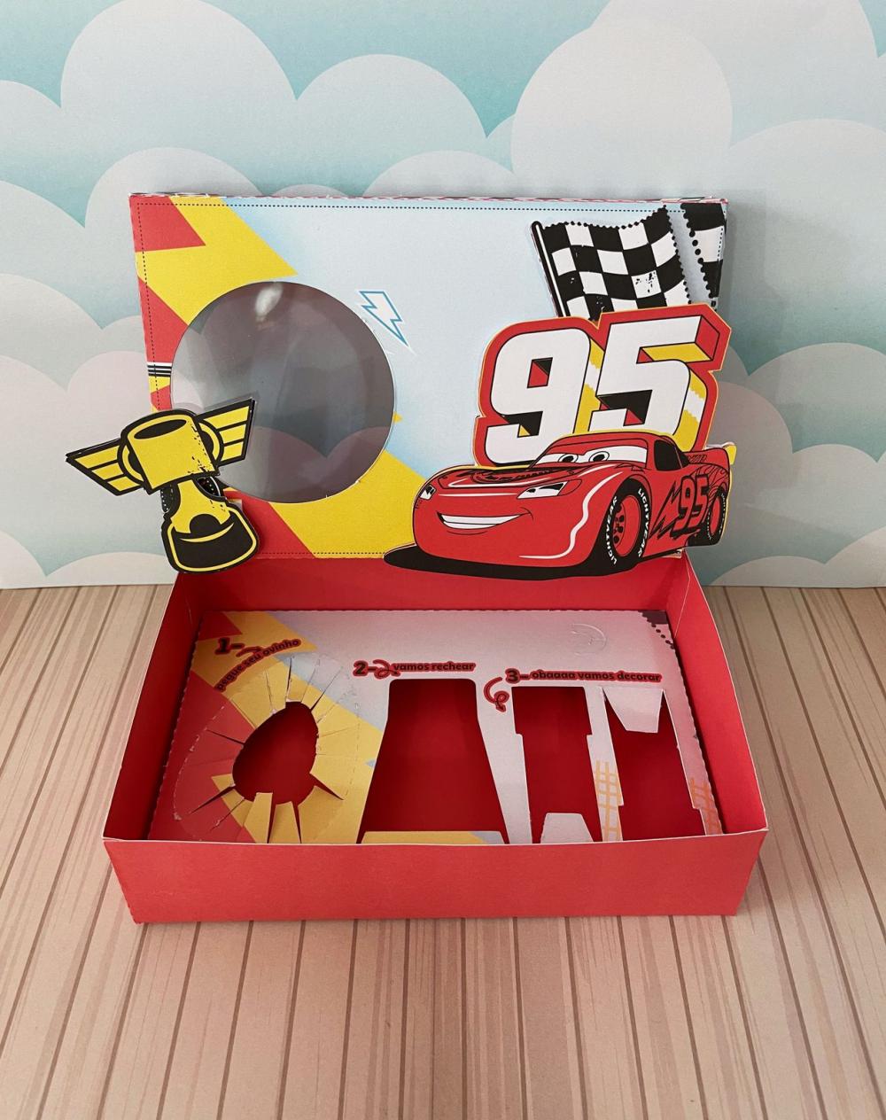 Arquivo de Corte Caixa Mini Confeiteiro Carros 08 - STUDIO/PNG