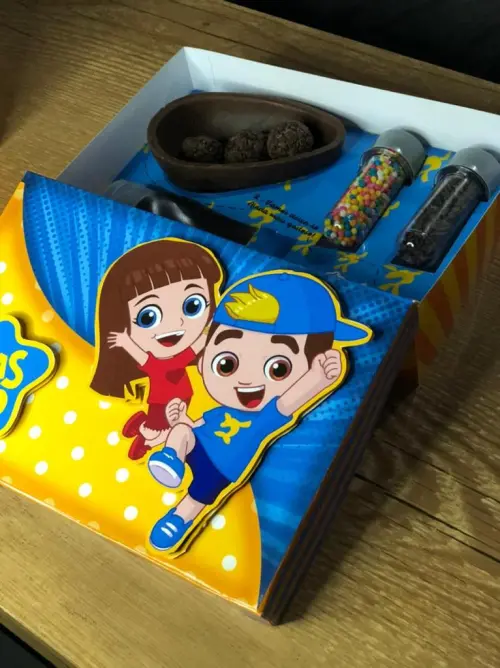 Arquivo de Corte Caixa Mini Confeiteiro Luccas Neto 07 - STUDIO/PDF