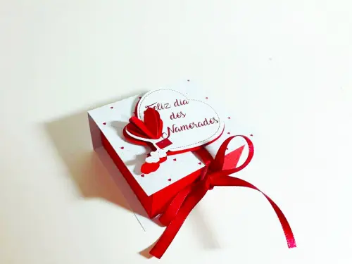 Arquivo de Corte Bombons Sortidos Caixa Livro 7cm - Dia dos Namorados - Studio/PDF