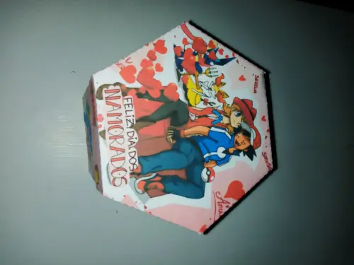 Arquivo de Corte Caixa Explosão Doces, Caneca e Mini Bolo Pokemo