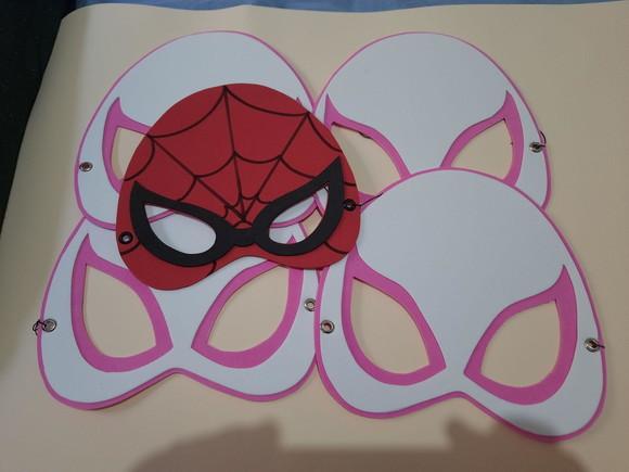 Máscaras Homem Aranha e Spider Ghost