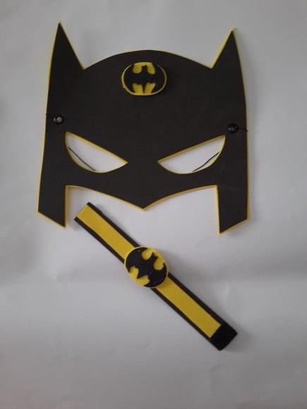 Máscara Batman e Pulseira em Eva