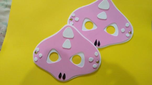 Lembrancinha festa Dinossauro rosa em Eva