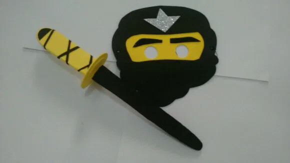 Espada e máscara embalados Ninja