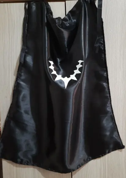 Capa de cetim Pantera negra