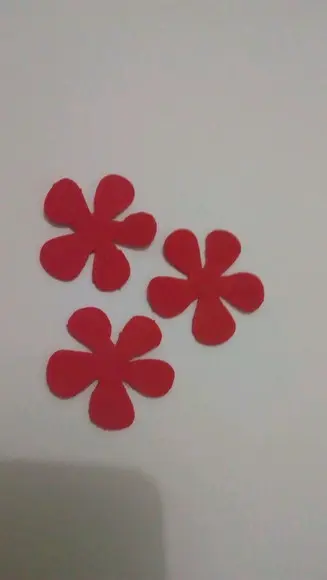 Aplique flor hélice pacote com 50 unidades