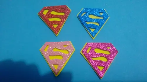 10 Símbolo super homem ou super girl